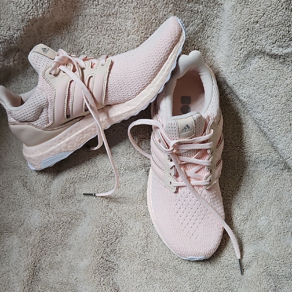 Adidas Women's Ulrra Boost Pink Running Shoes Size 8